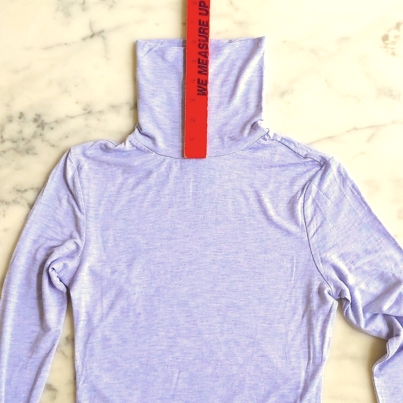 NWOT. H&M Rayon and Spandex Multicolor Light Purple Turtleneck Long Sleeve Top. - Picture 4 of 4